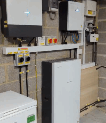 solar-battery solar-battery